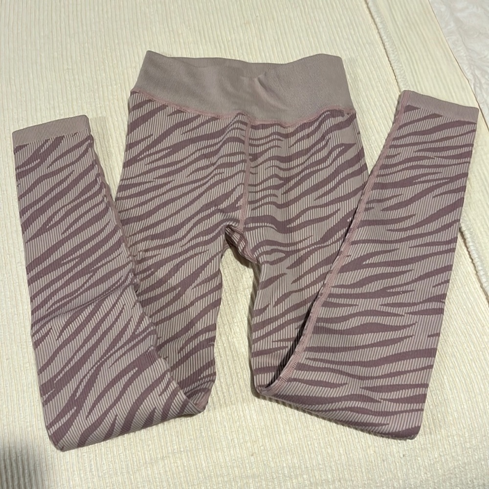 XS Calvin Klein tiger print in perfect condition.